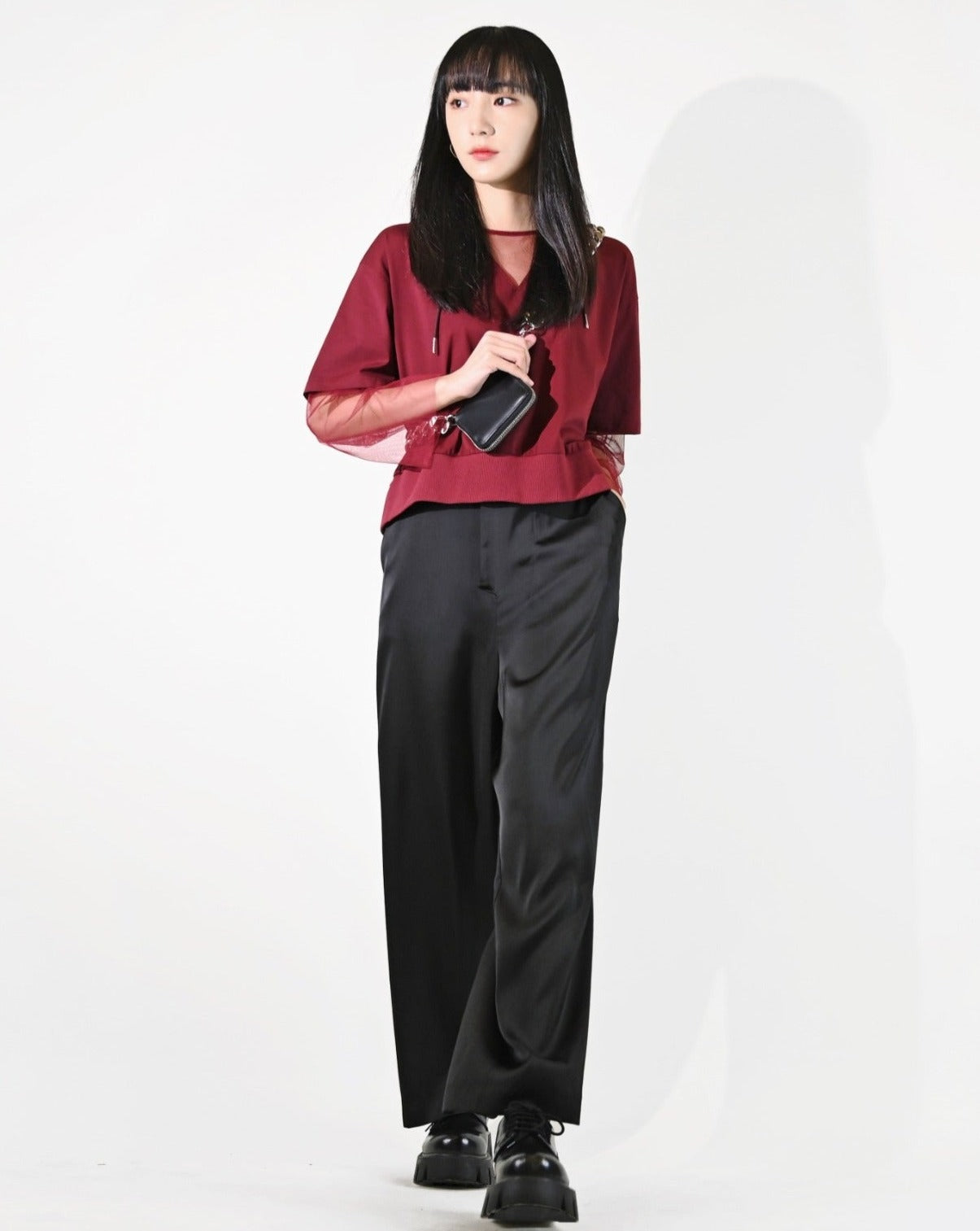 Load image into Gallery viewer, aalis ANGIE silky relaxed pants (Black)
