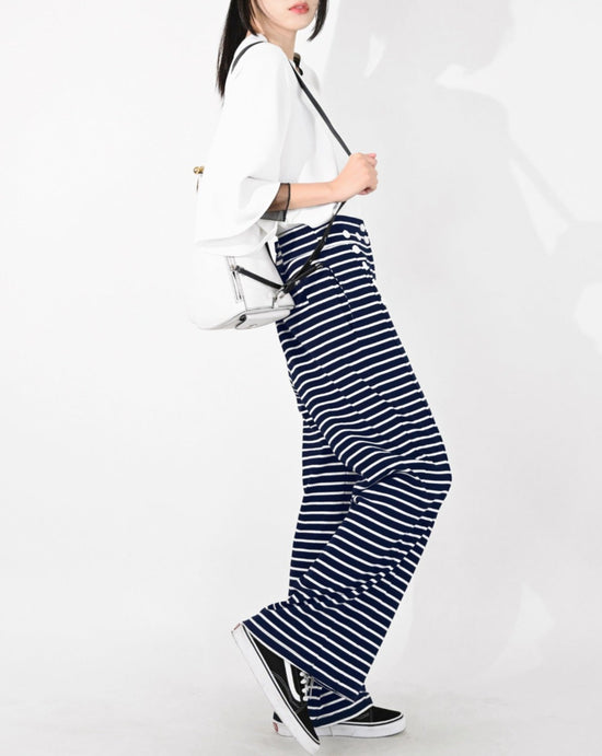 Load image into Gallery viewer, aalis SNASH buttons knit pants (Navy stripe)
