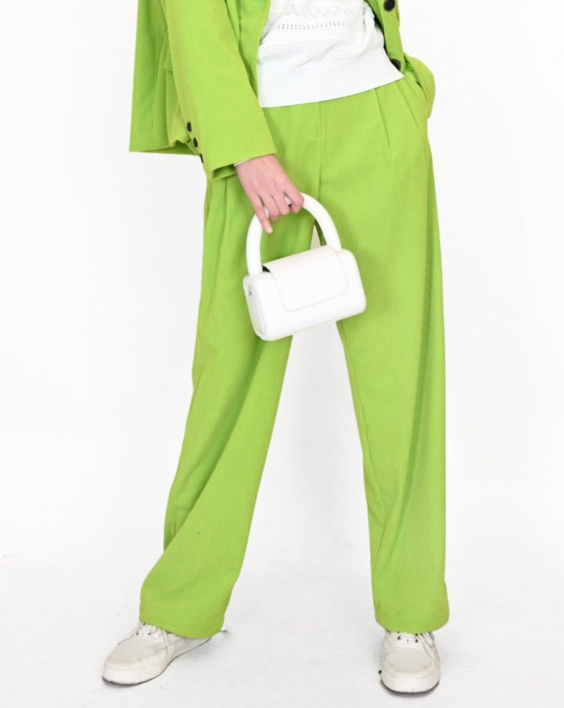 Load image into Gallery viewer, (Online Exclusive) aalis JOSTEIN soft corduroy pants (Green)

