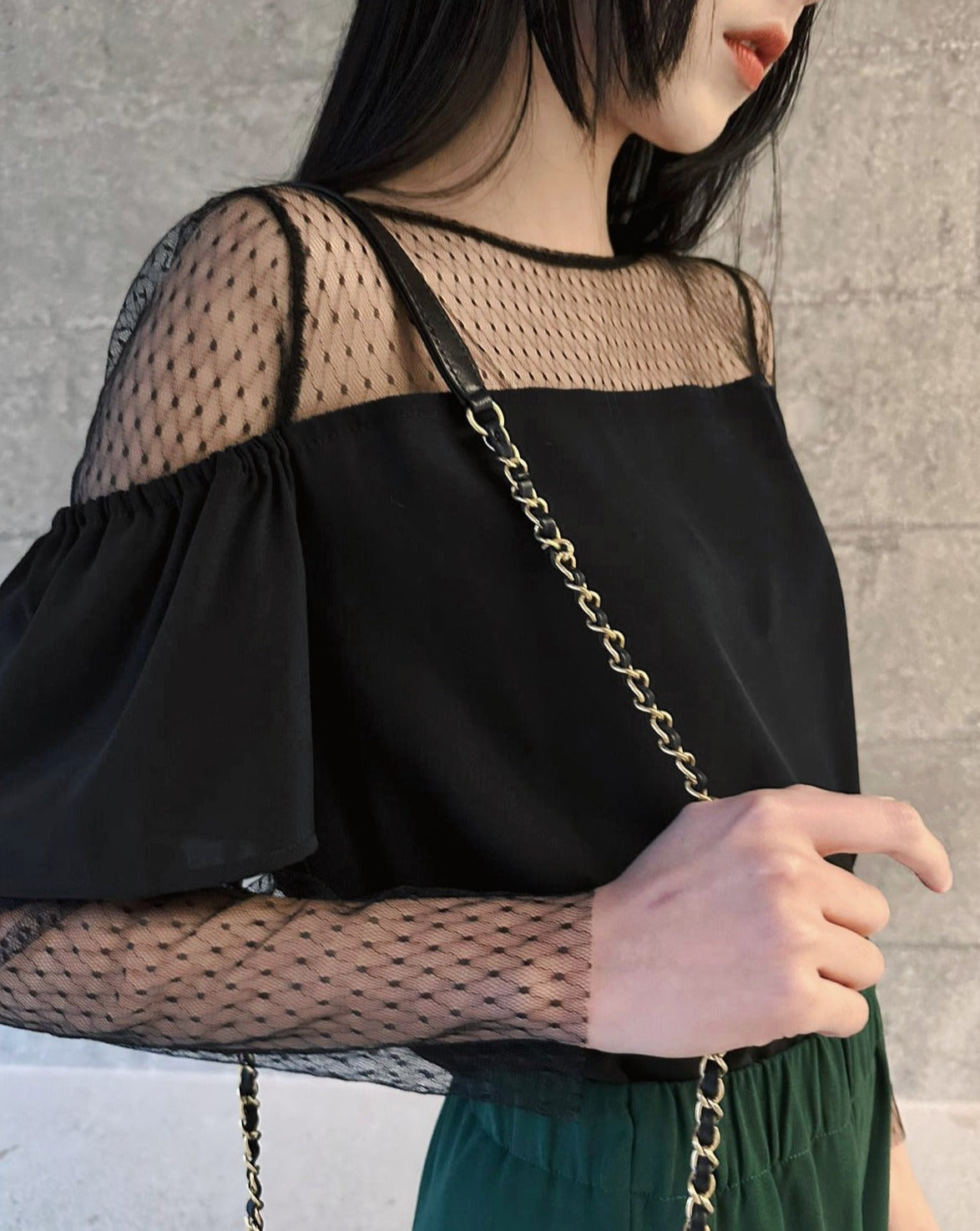 Load image into Gallery viewer, aalis VIOLETTE off shoulder ruffle panel mesh top (Black)
