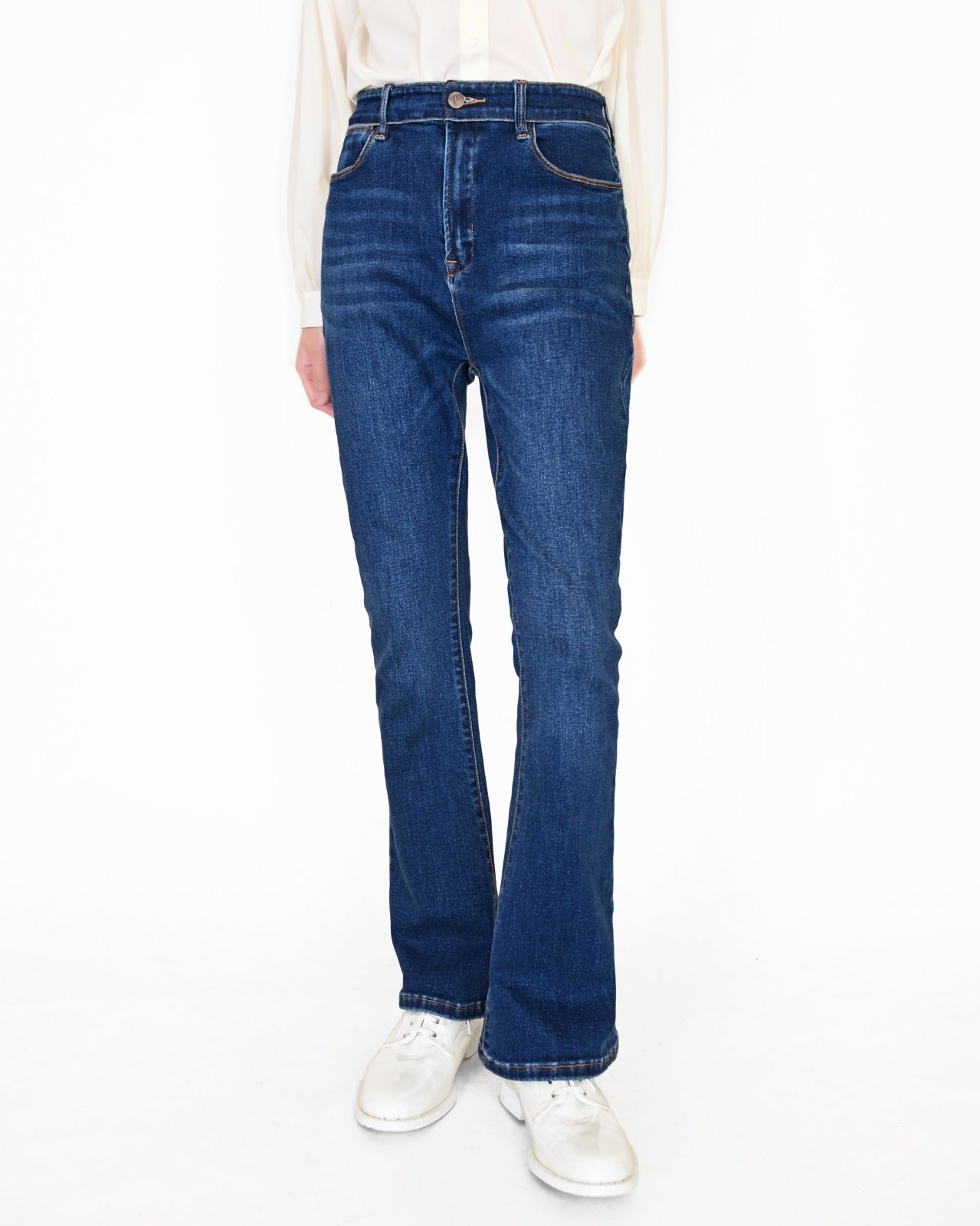 Load image into Gallery viewer, aalis OAK flare denim jeans (Dark denim)

