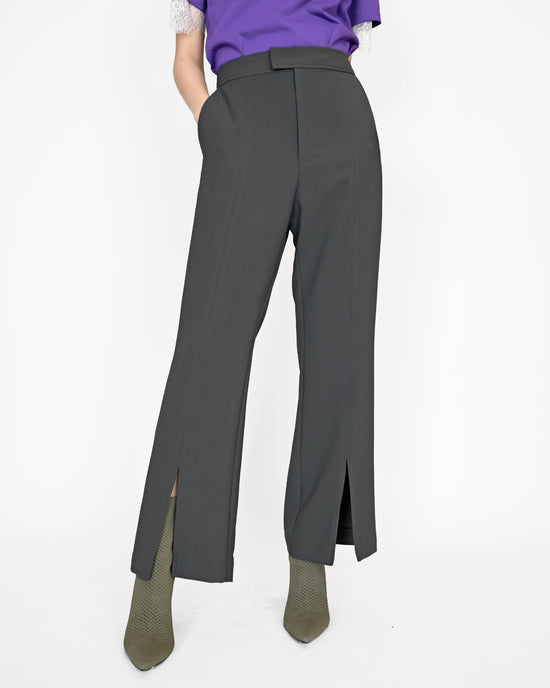 Load image into Gallery viewer, aalis PEMA front slit suiting pants (Charcoal)
