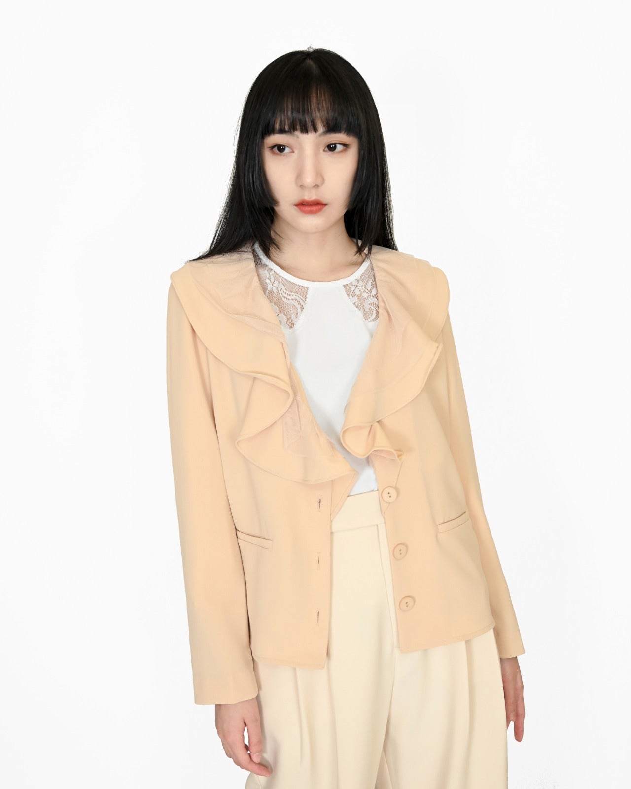 Load image into Gallery viewer, aalis FARLLY ruffle collar jacket (Beige)
