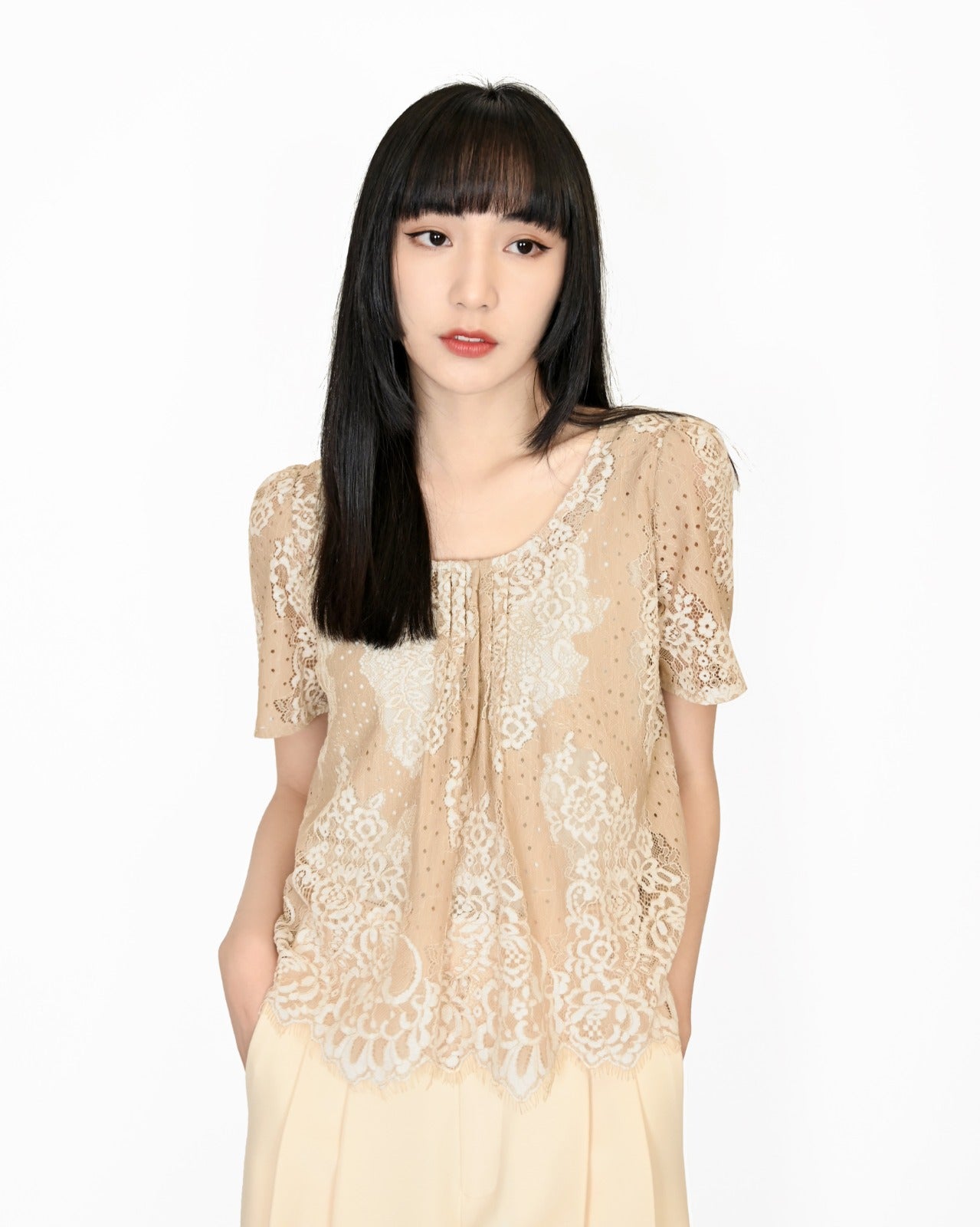 aalis FION pleated lace top (Beige)