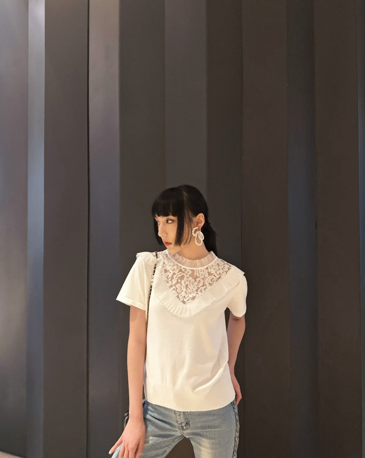 aalis LILIOSA v lace and mesh panel pullover (White)