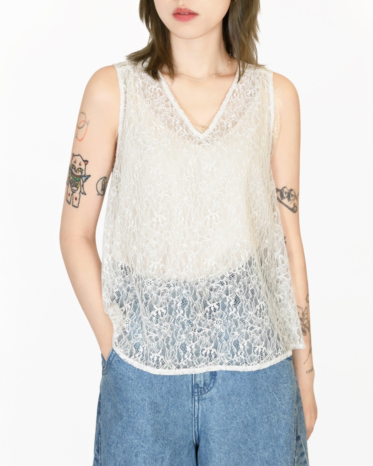aalis JOLIE ruching shoulder top (White lace)